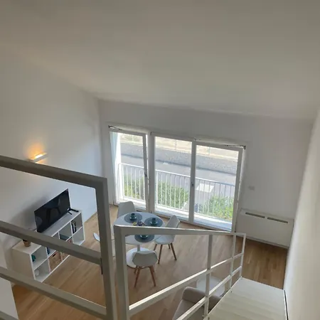 Casamare Leo アパート