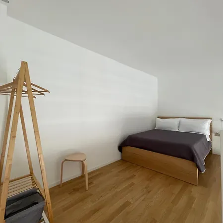 Casamare Leo バーリ