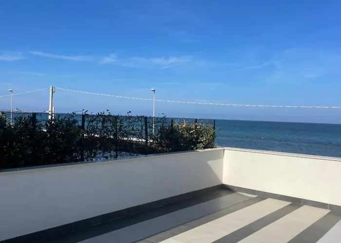 Casamare Leo Apartment